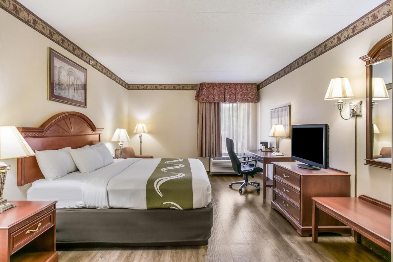 Quality Inn & Suites Bel Air I-95 Exit 77A Esterno foto