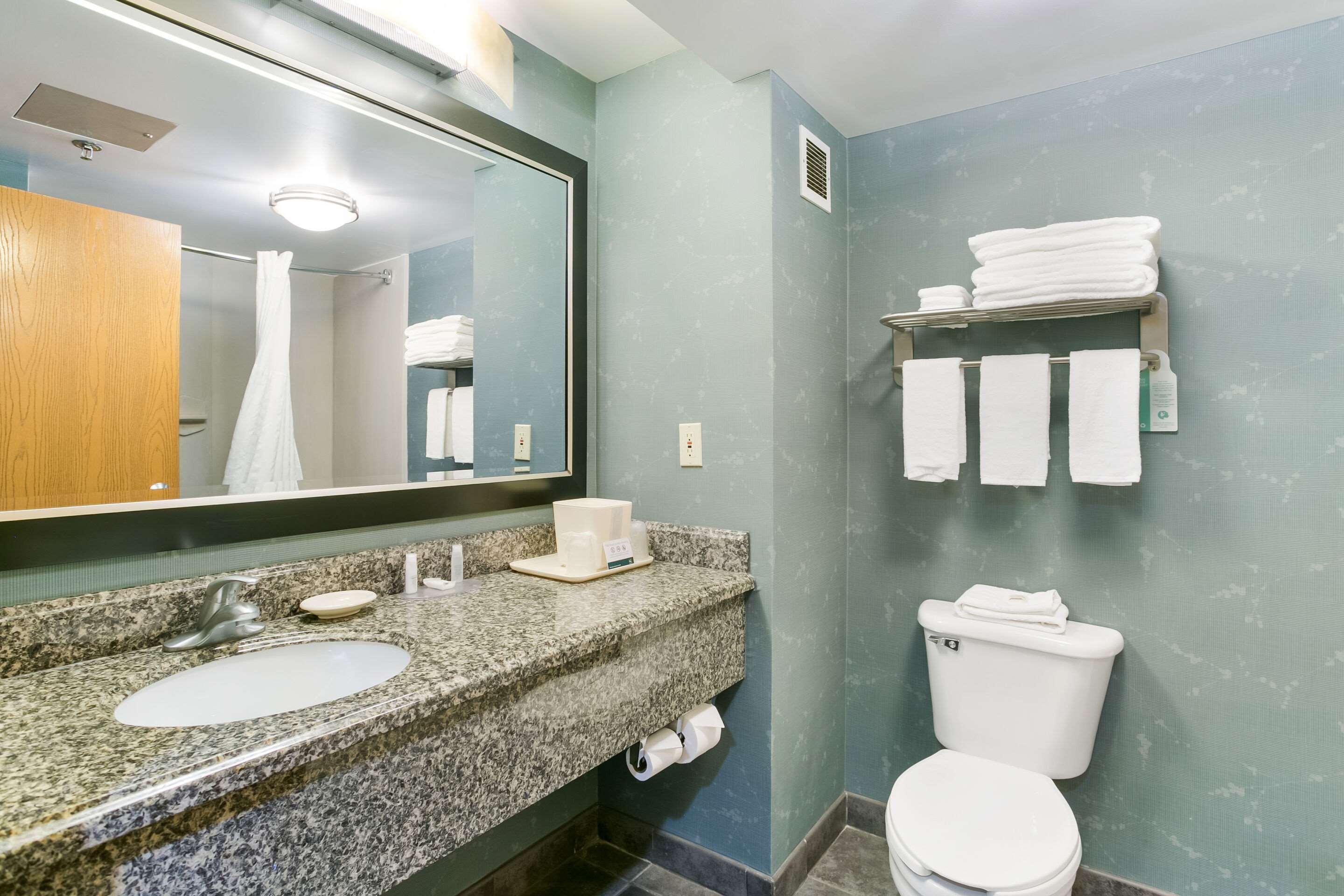 Quality Inn & Suites Bel Air I-95 Exit 77A Esterno foto