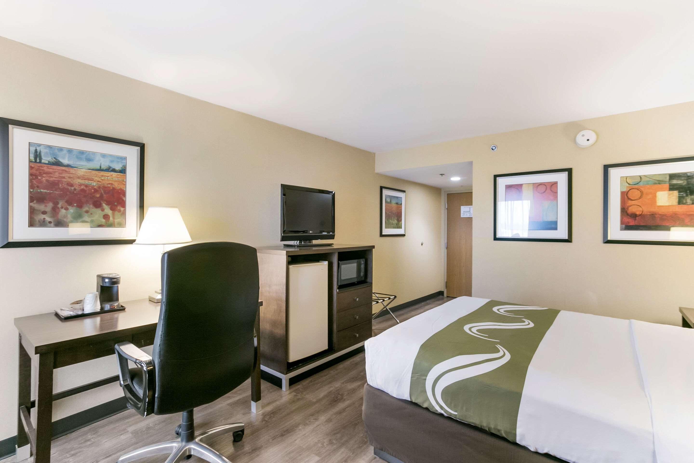 Quality Inn & Suites Bel Air I-95 Exit 77A Esterno foto
