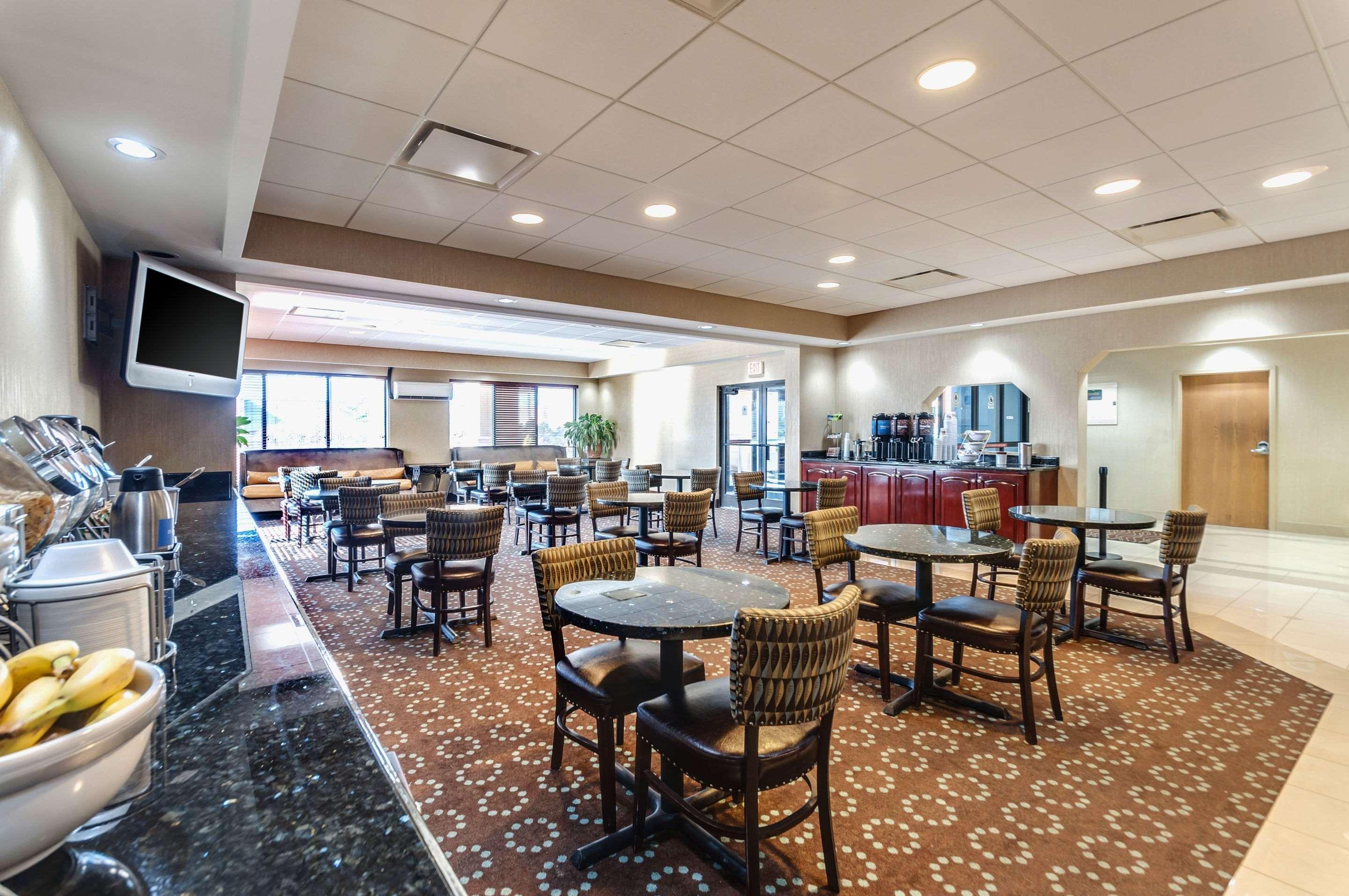 Quality Inn & Suites Bel Air I-95 Exit 77A Esterno foto