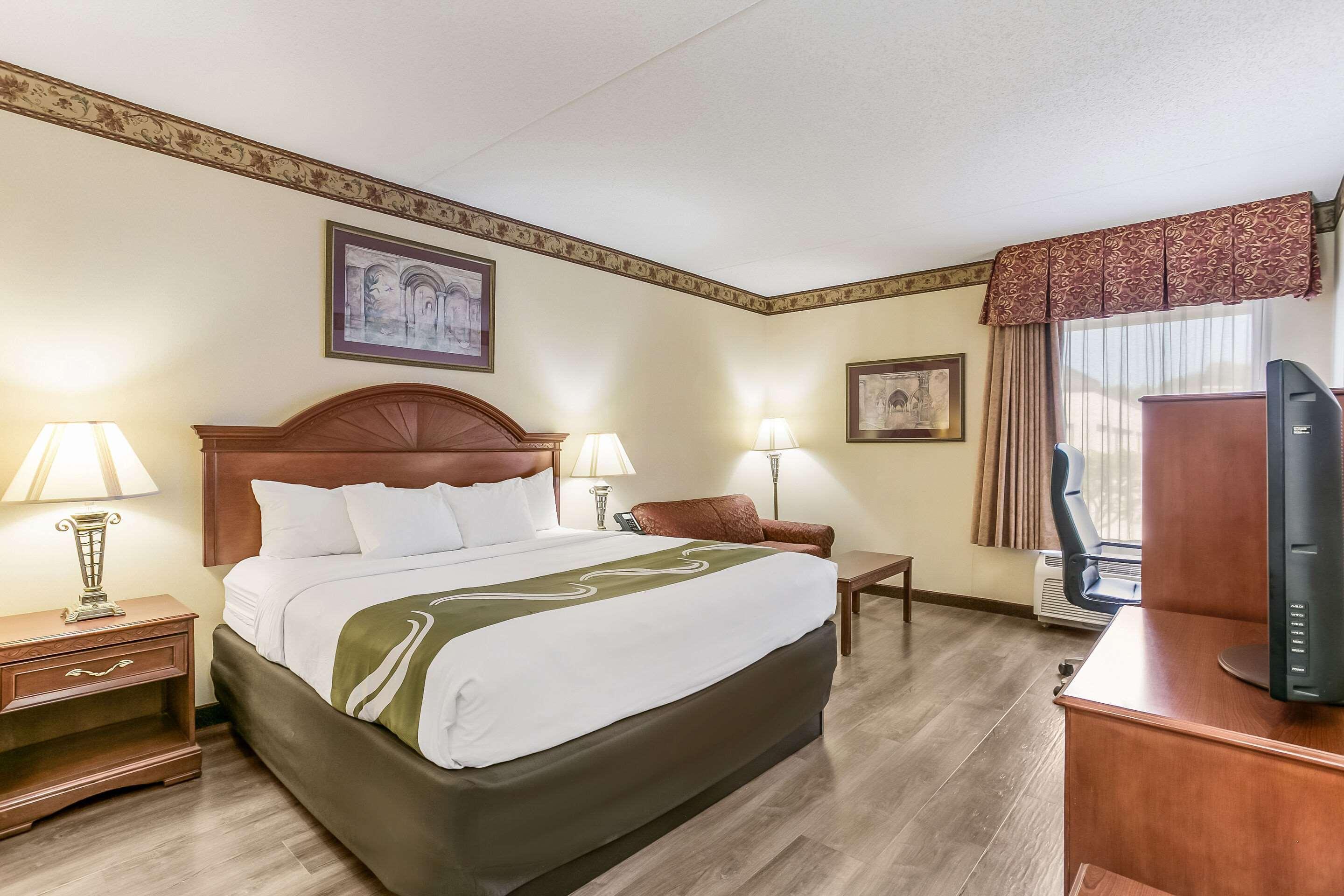 Quality Inn & Suites Bel Air I-95 Exit 77A Esterno foto