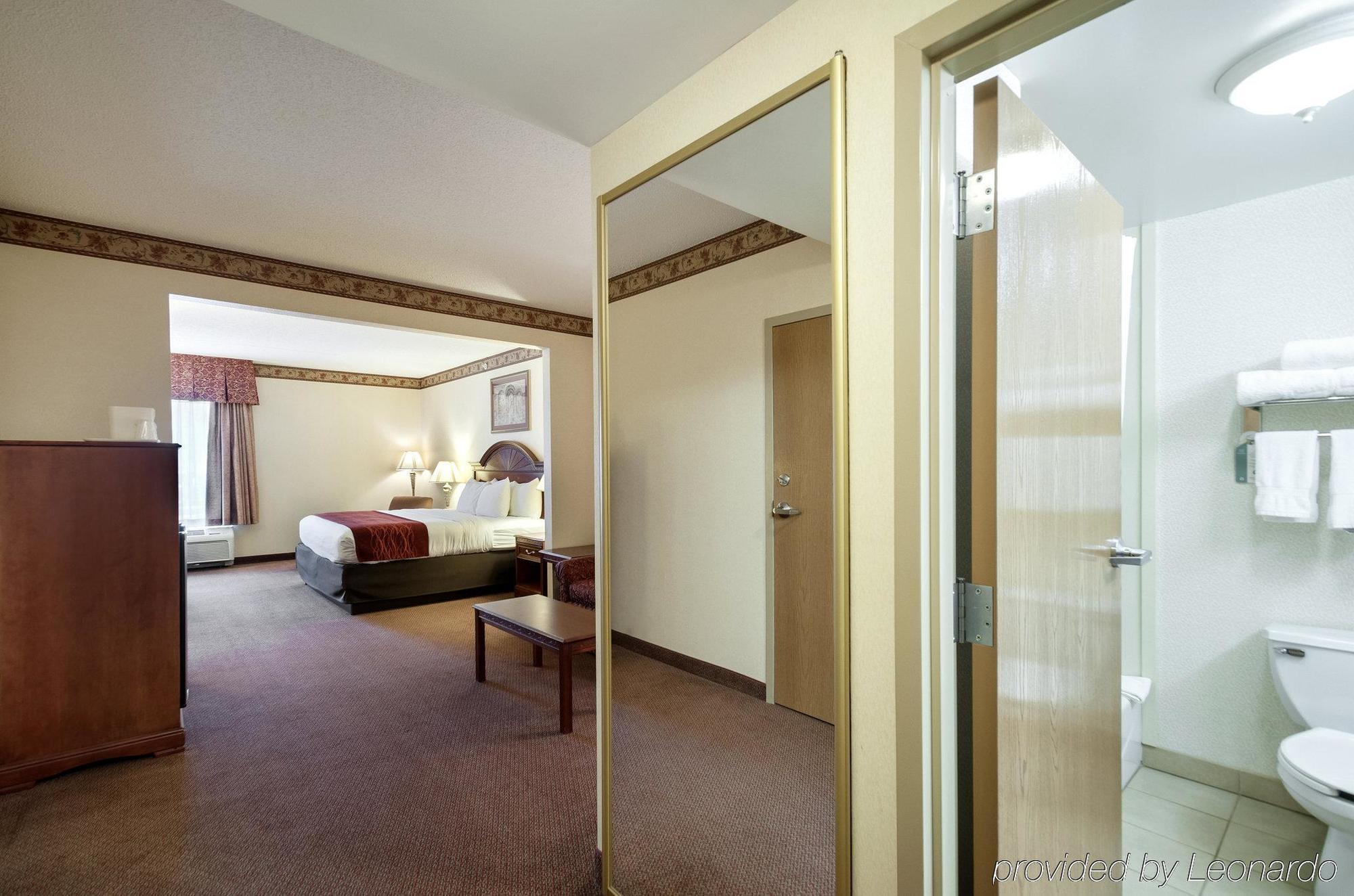 Quality Inn & Suites Bel Air I-95 Exit 77A Esterno foto